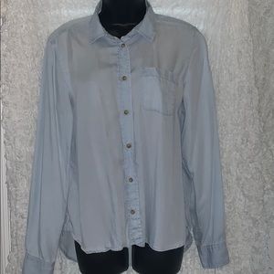 American Eagle button down top